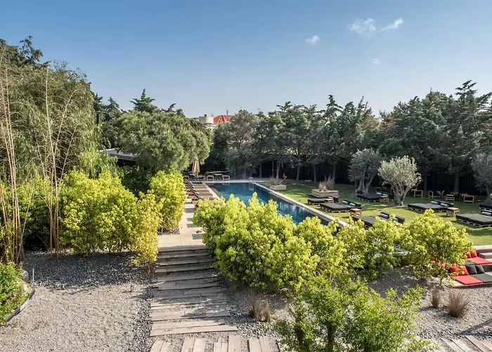 Warehouse By The (adults Only) 2*