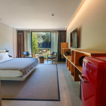 Warehouse By The (adults Only) 2*