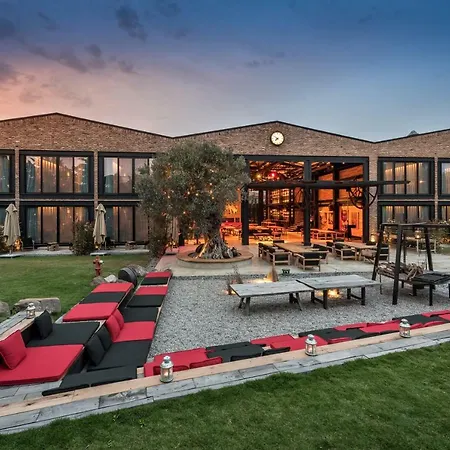 Warehouse By The (adults Only) Hotel