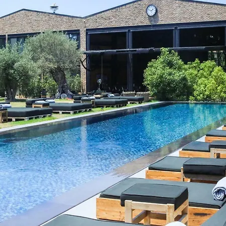 Warehouse By The (adults Only) 2*