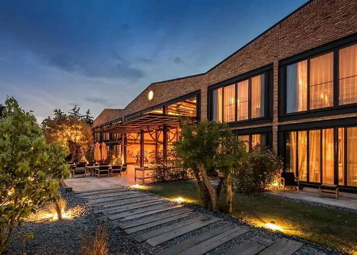 Warehouse By The (adults Only) 2*